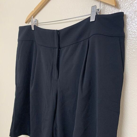3/$35 Alfani Womens Plus Bermuda Pleated Wide Leg Shorts 18W Black - Picture 4 of 14